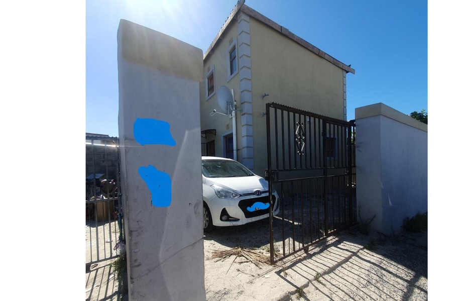 7 Bedroom Property for Sale in Delft South Western Cape